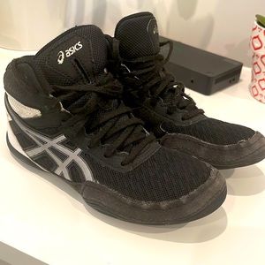 Wrestling Shoes - Size 2 - Boys